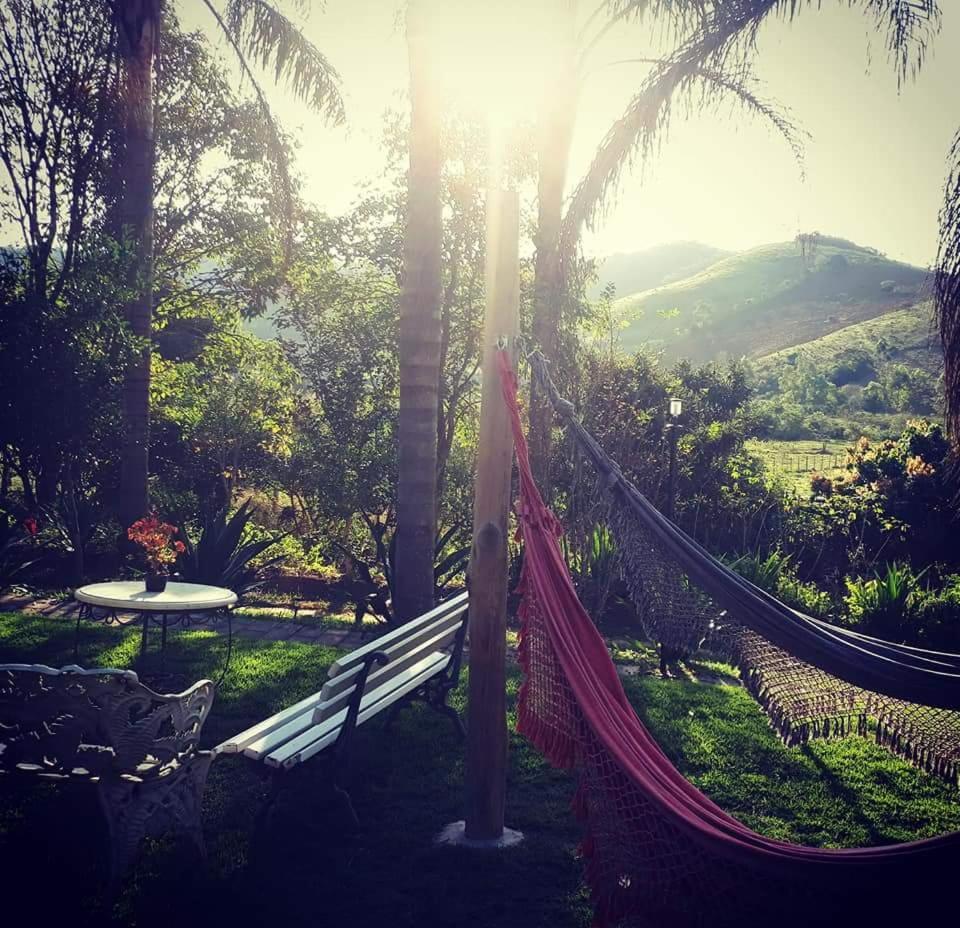 Pousada Chales Dos Montes Santana dos Montes Bagian luar foto